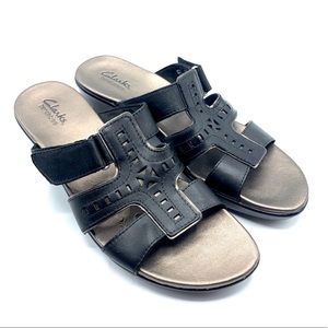 Clarks Bendable Black Leather Sandals